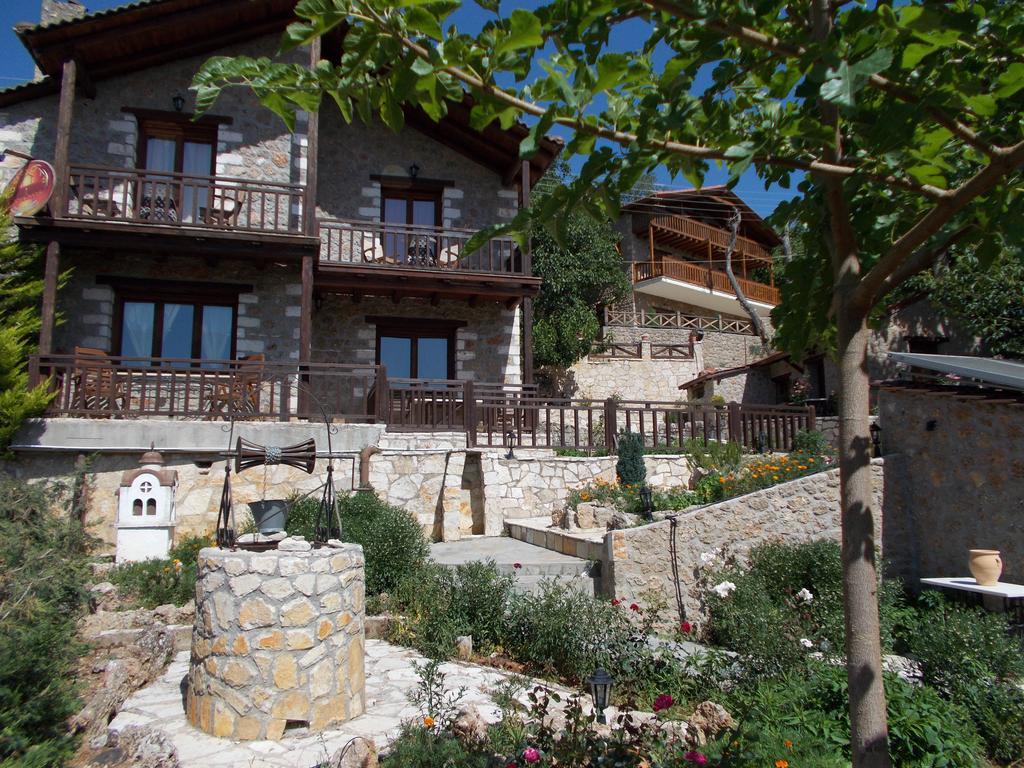 Theasis Suites-Ορεινή Φιλοξενία Kato Sinikia Trikalon Exterior foto